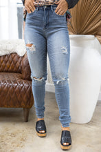 Load image into Gallery viewer, Reach For The Stars - Judy Blue TALL Skinnies

