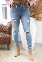 Load image into Gallery viewer, Reach For The Stars - Judy Blue TALL Skinnies
