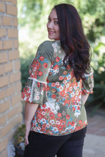 Load image into Gallery viewer, Fall Picnic 3/4 Sleeve Top
